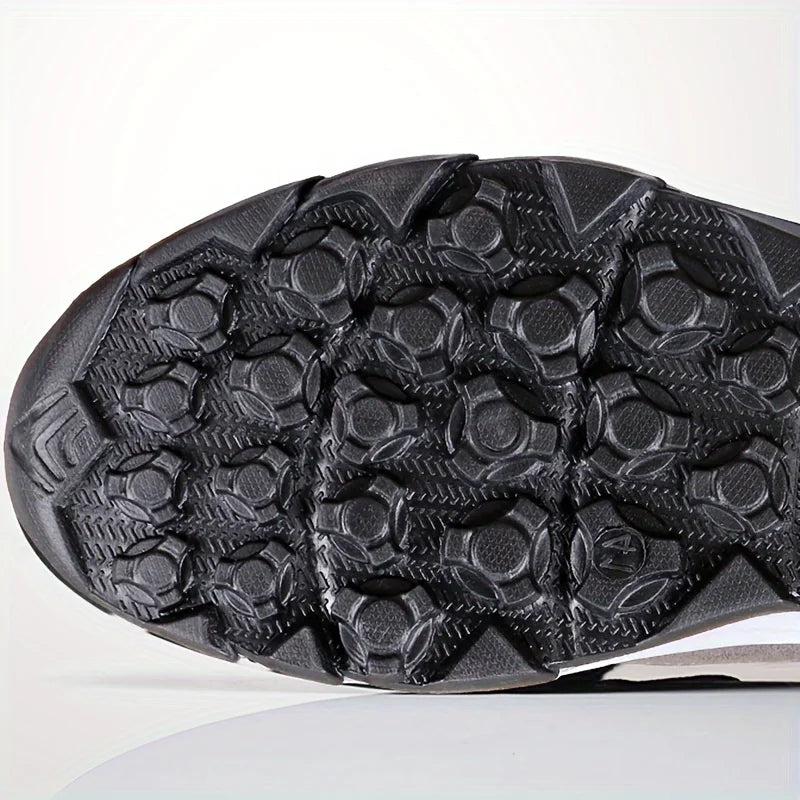 Chaussures de marche confortables pour hommes.