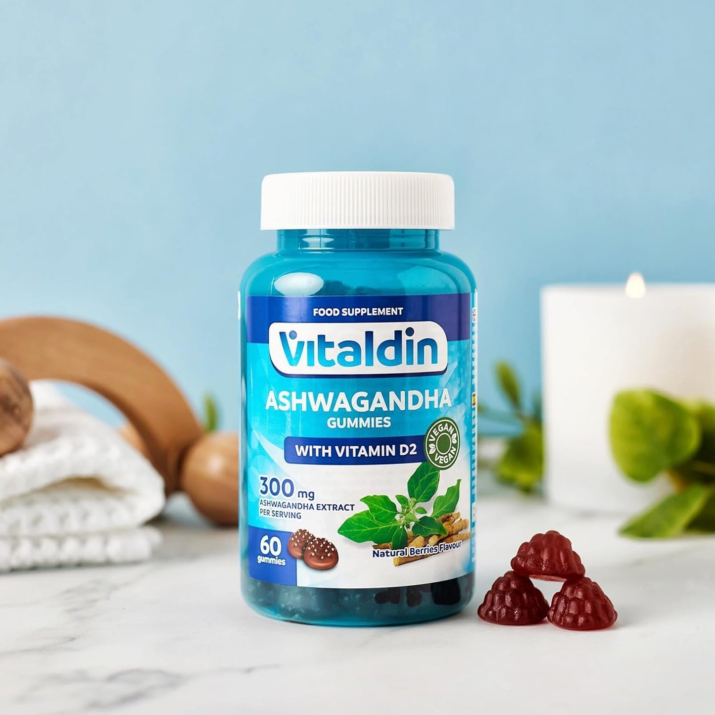 VITALDIN Ashwagandha Gummies – 300 mg d'extrait de Racine d'Ashwagandha KSM-66 & 1.000 UI Vitamine D2 – 60 gommes (pour 1 mois) Goût Fruits Rouges – Adaptogène Anti-stress; Calme et Relaxation – Vegan