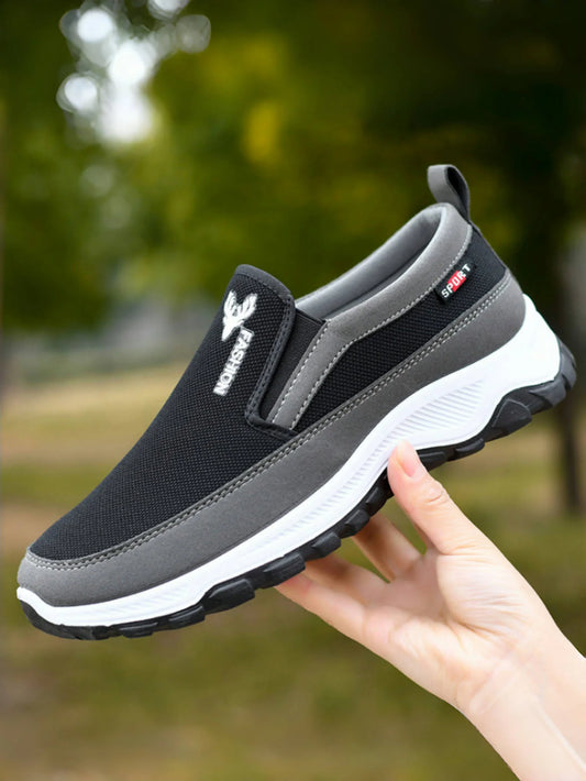 Chaussures de marche confortables pour hommes.